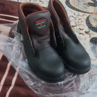 کفش کار ایمنی..