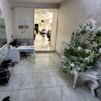 فروش آپارتمان طبقه همکف با مغازه در خیابان ۲۰ متری