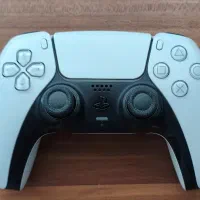 دسته پلی استیشن ۵