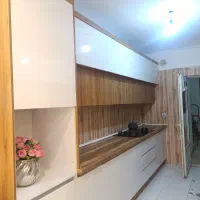 ((پردیس فاز ۸ تراس بزرگ خ ولیعصر))