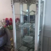 یک عدد بوفه سفید نو