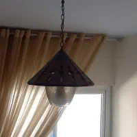 چراغ آویز چوبی تک شعله-برند دارکار