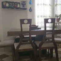 میز ناهارخوری خوری چهار نفره به همراه یک نیمکت