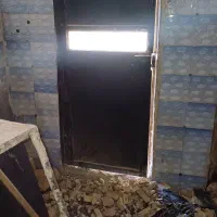 درآهنی با چهارچوب