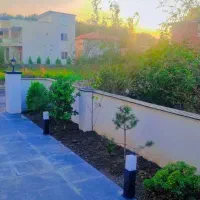 فروش ویلا نما انگلیسی شهرکی با لوکیشن عالی|فروش خانه و ویلا|چمستان, |دیوار