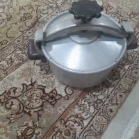 زودپز|ظروف پخت‌وپز|رشت, معلولین|دیوار