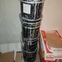 سطل فلزی با در و بستِ در.وکارتن موز ۴۰عدد