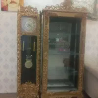 یک عدد بوفه وساعت ایستاده