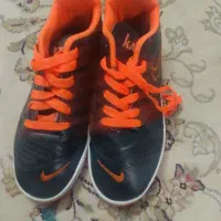 کفش ورزشی داخل سالن سایز۳۹