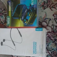 دو عدد ایرپاد بلوتوثی گردنی و گوشی|لوازم جانبی موبایل و تبلت|مشهد, هفت تیر (نه دره)|دیوار