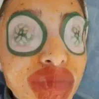 نیازمند مدل برای پاکسازی صورت فقط هزینه مواده