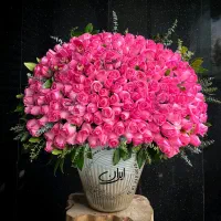 باکس گل رز شیک برای هدیه تولد