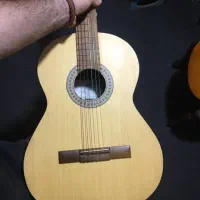 گیتار دالاهو نو و تر و تمیز