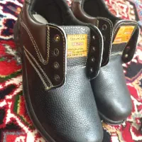 دو جفت کفش ایمنی نو