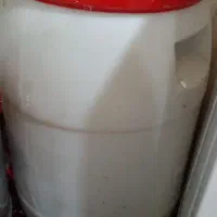 دبه و آبمیوه گیری