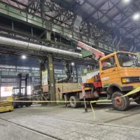 جرثقیل خاور ۶۰۸ مدل ۸۶