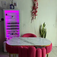 اجاره میز ناخن و تخت مژه  بدون محدودیت تایم|خدمات آرایشگری و زیبایی|تهران, مرزداران|دیوار