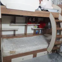 تخت دو طبقه