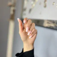 کاشت و ترمیم ناخن در نواب|خدمات آرایشگری و زیبایی|تهران, عباسی|دیوار