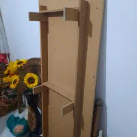 زیر تختی چوبی