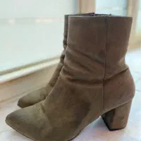 دو عدد نیم بوت پاشنه دار|کیف، کفش، کمربند|مراغه, |دیوار