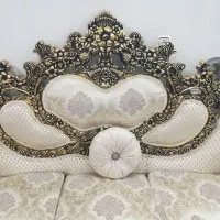 مبل سلطنتی ۹ نفره با سری کامل گل میز و کوسن