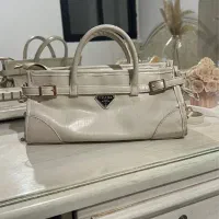 تعدادی کیف در حدنو|کیف، کفش، کمربند|گرمدره, |دیوار