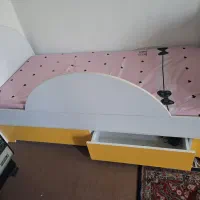 تخت کودک ونوجوان به همراه تشک|تخت و صندلی بچه|رشت, کوی جام جم|دیوار