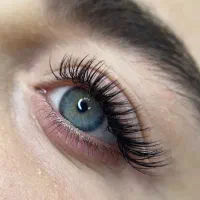 اکستنشن مژه تخصصی، اسپایکی، کلاسیک و ترمیم.