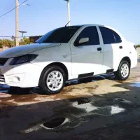 ساینا عروسک