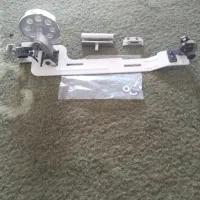 یکعدد کارپیشبر. یک یایه کامل ماسوره پرکن.