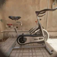 دوچرخه ، پازن و تشک ژیمناستیک در حد نو