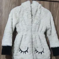 پالتو  و لباس مجلسی دخترانه  و صندل و شلوار جین