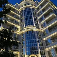 ۱۱۰ متر/دو خواب/فول امکانات/غرق نور/بیمه آزادی