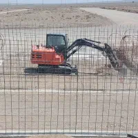 راننده مینی بیل و بابکت