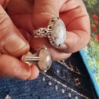 دوعددانگشترنقره. قدیمی. نگین زنده.