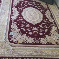 سه عدد فرش  6متری ومبل 5نفره و شومیز