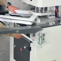 ساخت و نصب پنجره upvc