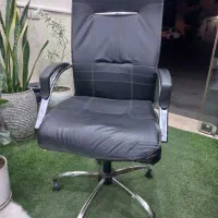 فروش صندلی مدیریت|مبلمان اداری|رشت, باهنر|دیوار