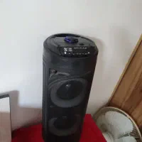 اسپیکر. باند. بلندگو فلشخور و بلوتوث