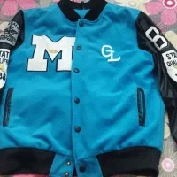 پلیوربر سنین 12الی16سال البته ب جسه بچه ام مونده