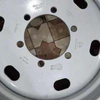 رینگ و لاستیک عقب نیسان ۱۸لایه اصلی چمن۸۳ حاج حسین|قطعات یدکی و لوازم جانبی|مشهد, مصلی (کارمندان اول)|دیوار