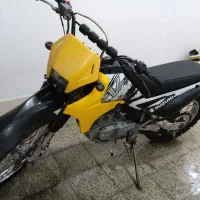 تریل روان 200