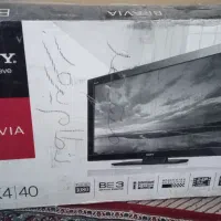 تلوزیون LCD و میز