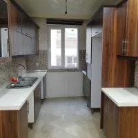 79 متر 2خواب خطی رو به آفتاب کم سن لوکیشن دنج