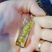 جاکلیدی، دستبند و گردنبند رزینی