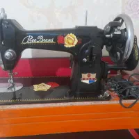 چرخ خیاطی مارک گل تمیز وسالم فقط باید تنظیم شه