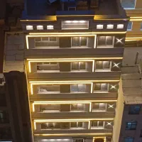 ساختمان ۸۵ متری اتابک  سازنده امیر سیاری