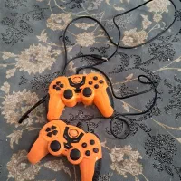 دسته بازی و کابل کامپیوتر