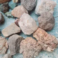 تعدادی سنگ قیمتی